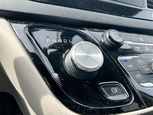 Used 2017 Chrysler Pacifica LX image 43