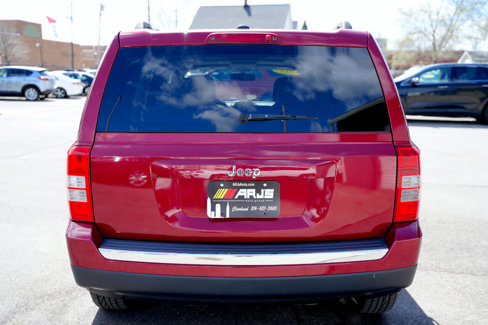 Used 2012 Jeep Patriot Latitude w/ Sun/Sound Group image 7