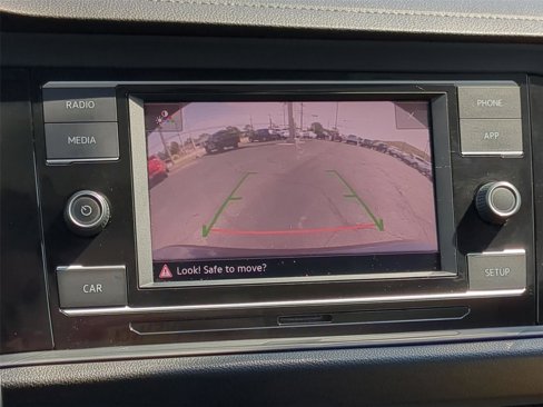 Used 2019 Volkswagen Jetta SE w/ Cold Weather Package image 21