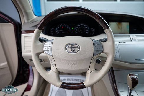 Used 2009 Toyota Avalon Limited image 23