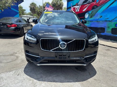 Used 2018 Volvo XC90 T6 Momentum w/ Convenience Package image 6