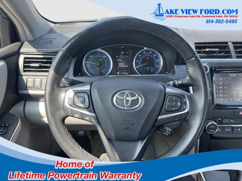 Used 2017 Toyota Camry XLE image 10