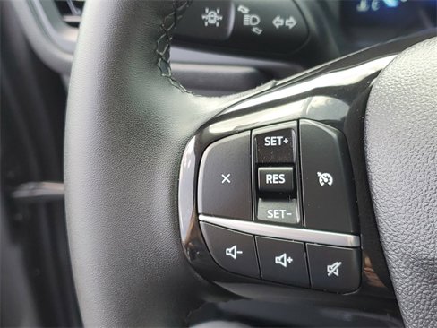 Used 2022 Ford Escape SEL w/ Technology Package image 16