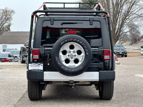 Used 2014 Jeep Wrangler Unlimited Sahara image 6