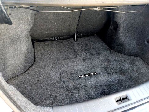 Used 2019 Nissan Sentra S image 9