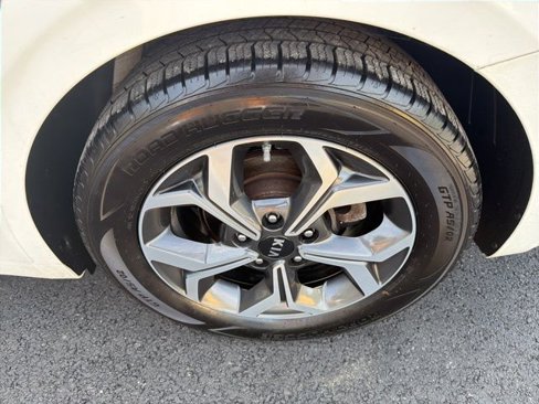Used 2019 Kia Forte LXS image 11