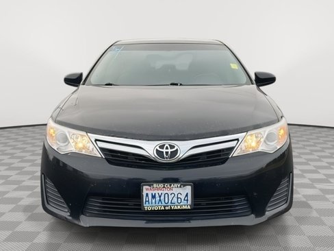 Used 2013 Toyota Camry XLE image 8