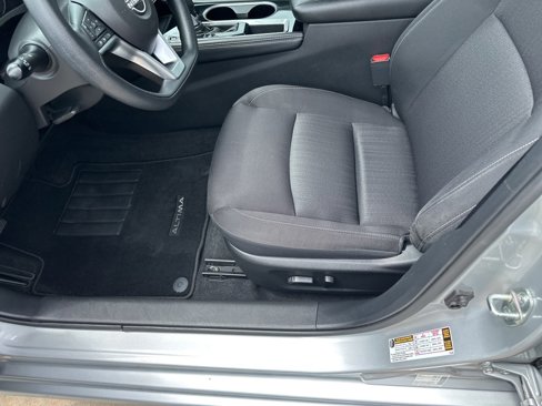 Used 2023 Nissan Altima 2.5 SV image 7