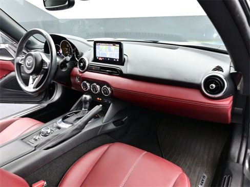 Used 2020 MAZDA MX-5 Miata RF Grand Touring image 13