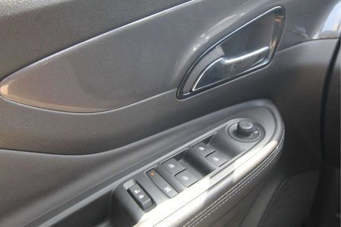 Used 2022 Buick Encore Preferred w/ Safety Package image 19