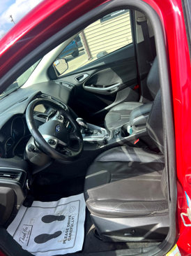 Used 2012 Ford Focus Titanium w/ Luxury Pkg image 9