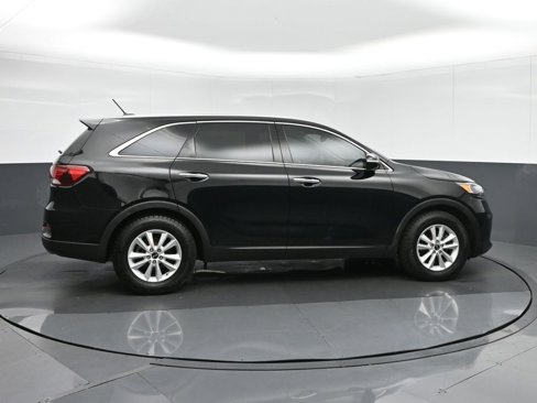 Used 2020 Kia Sorento LX image 8
