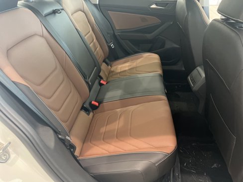 New 2025 Volkswagen Jetta SEL image 17