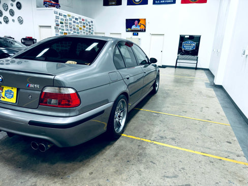 Used 2002 BMW M5 image 23