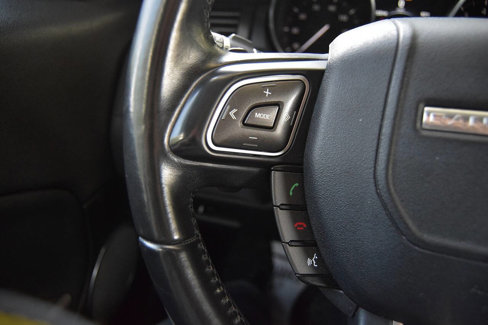 Used 2018 Land Rover Range Rover Evoque image 25