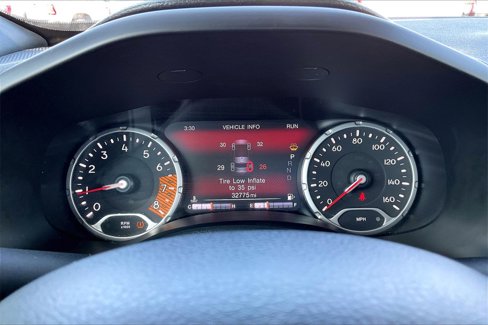 Used 2021 Jeep Renegade Latitude image 12