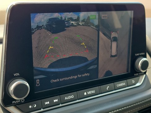 Certified 2021 Nissan Rogue SV image 32