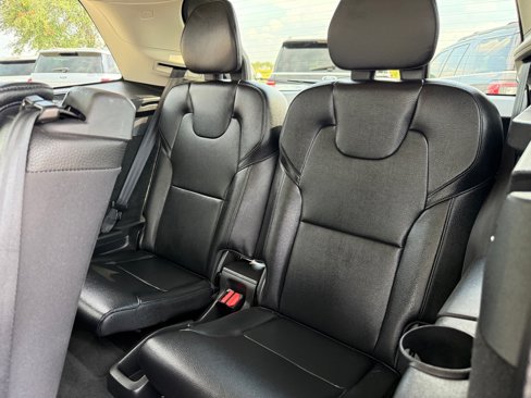 Used 2018 Volvo XC90 T5 Momentum w/ Convenience Package image 15