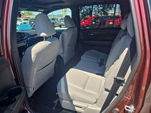 Used 2021 Honda Passport Touring image 12