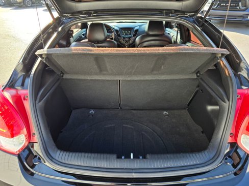 Used 2016 Hyundai Veloster Turbo image 16