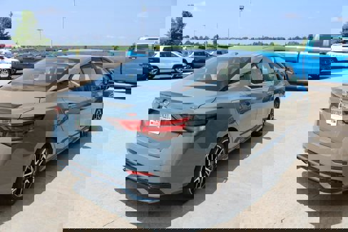 Used 2024 Nissan Sentra SR image 7