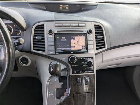 Used 2015 Toyota Venza XLE image 16