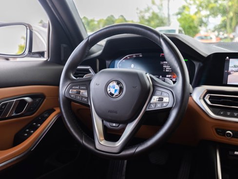 Used 2021 BMW 330i Sedan image 32