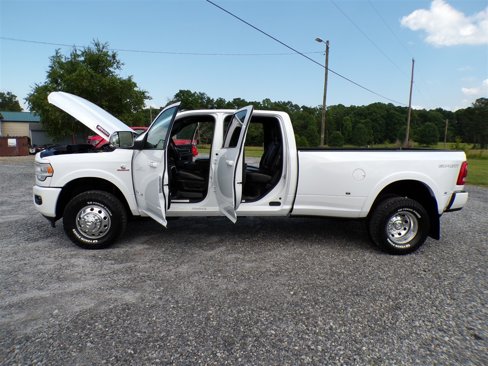 Used 2021 RAM 3500 Laramie image 21