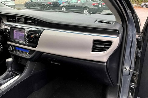 Used 2016 Toyota Corolla LE image 16