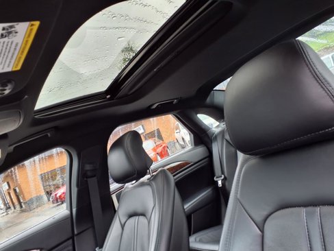Used 2017 Lincoln MKZ Reserve w/ Climate Package image 8