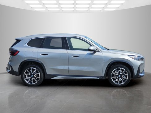 Used 2025 BMW X1 xDrive28i w/ Premium Package image 7