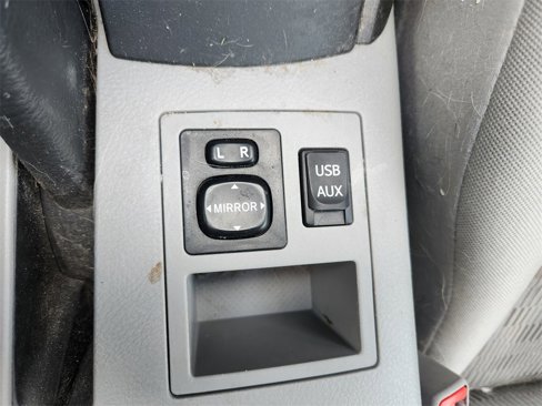 Used 2012 Toyota RAV4 4WD image 23