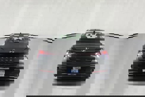 New 2025 Hyundai Elantra SE image 6