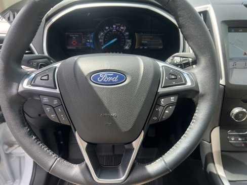 Used 2018 Ford Edge SEL w/ Equipment Group 201A image 10