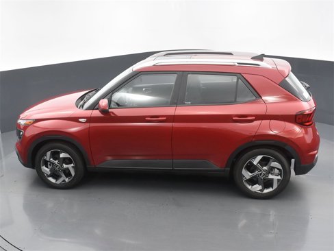 Certified 2022 Hyundai Venue SEL w/ Cargo Package image 19