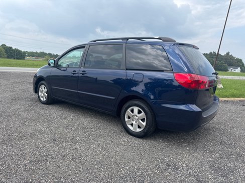 Used 2007 Toyota Sienna CE image 12