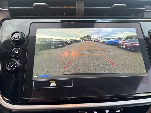 Used 2023 Chevrolet Bolt EUV LT w/ Convenience Package image 15