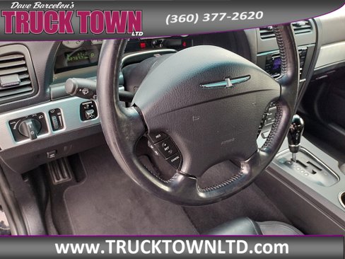 Used 2004 Ford Thunderbird image 18