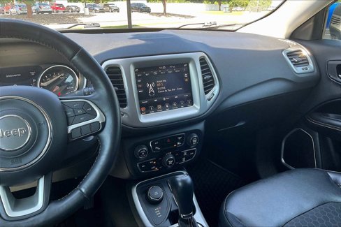 Used 2018 Jeep Compass Latitude w/ Popular Equipment Group image 6
