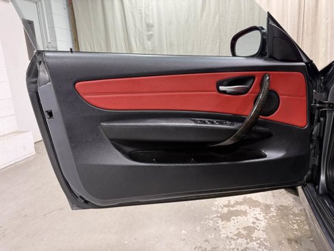 Used 2013 BMW 135i Convertible image 12