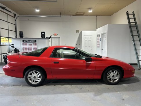 Used 1993 Chevrolet Camaro LT image 3
