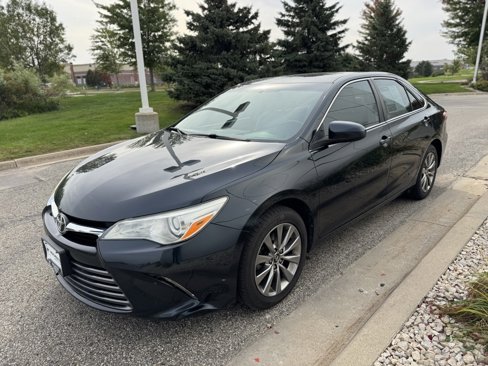 Used 2016 Toyota Camry XLE image 30