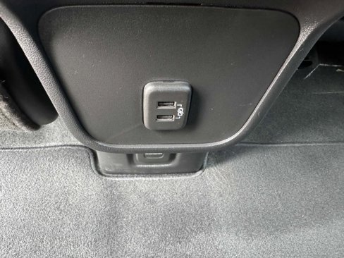 Used 2022 GMC Terrain SLT image 19