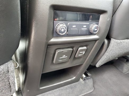 Used 2019 Chevrolet Traverse LT w/ LT Premium Package image 13