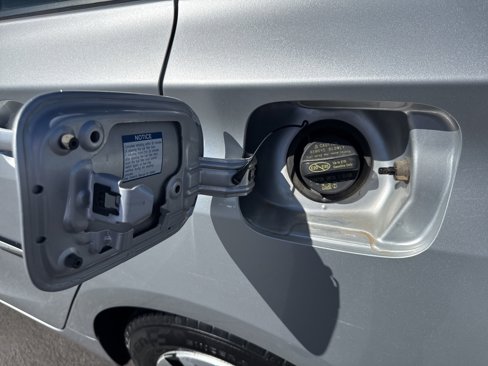 Used 2017 Toyota Prius Four image 31