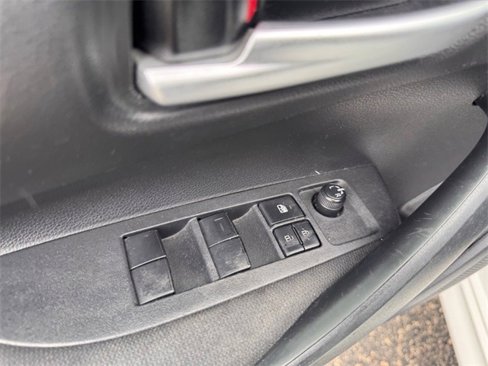 Used 2020 Toyota Corolla LE image 26