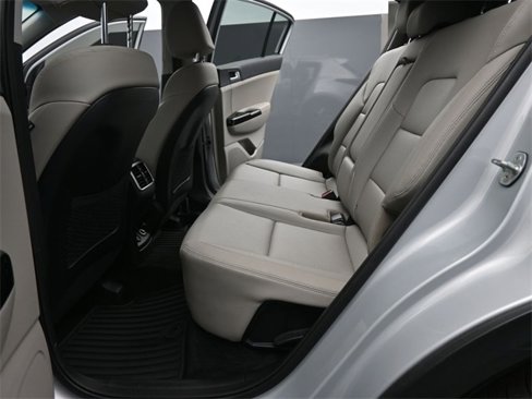 Used 2020 Kia Sportage EX image 13