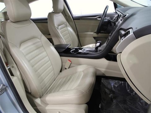 Used 2014 Ford Fusion Energi SE image 19