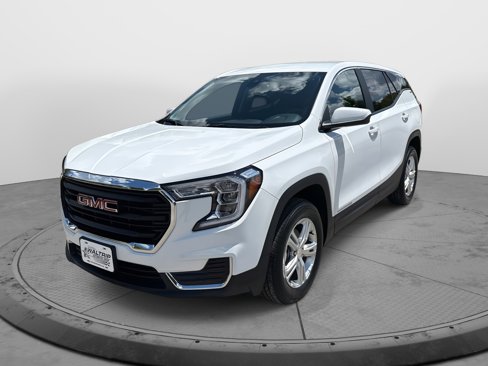 Certified 2024 GMC Terrain SLE image 3