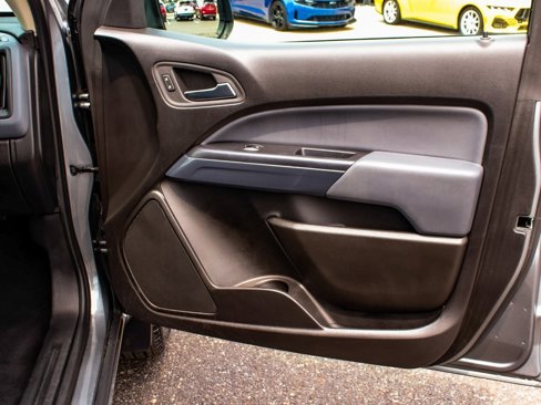 Used 2019 Chevrolet Colorado Z71 image 12
